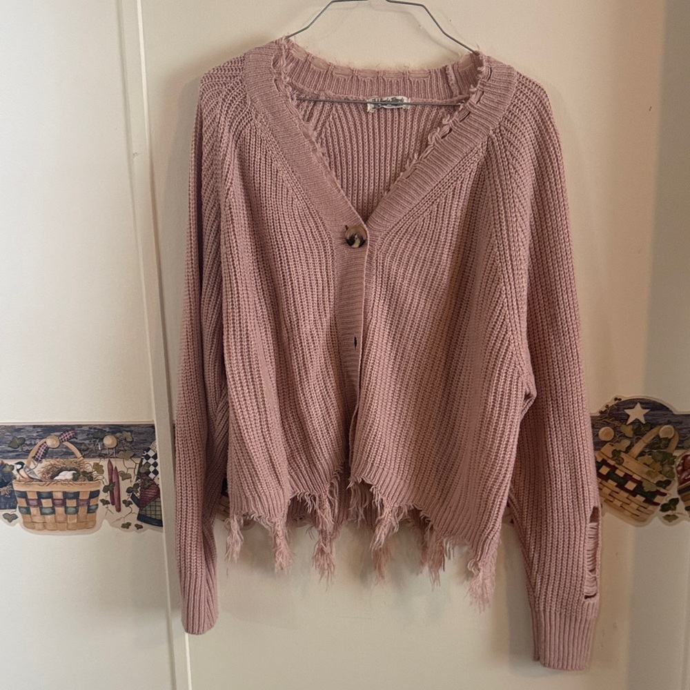 Frayed Hem Off-the-Shoulder Sweater in Pink